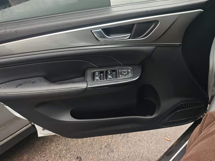 Haval M6 2023 2023款 PLUS 1.5T 手动精英智联型