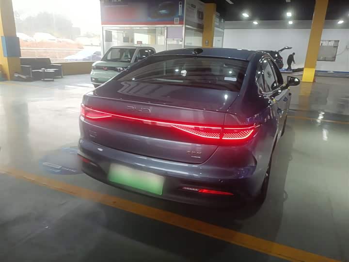 BYD Seal 05 DM-i Hybrid 2025 2025款 DM-i 智驾版 120KM旗舰型