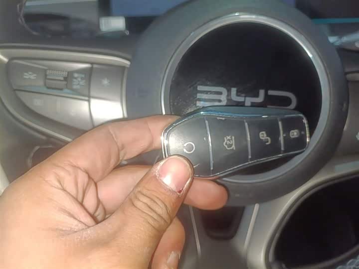 BYD Seal 05 DM-i Hybrid 2025 2025款 DM-i 智驾版 120KM旗舰型