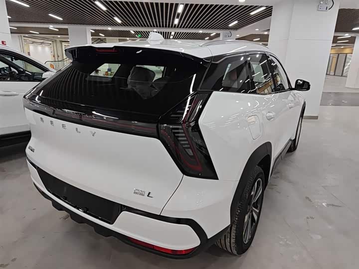 Geely Atlas L 2025 2025款 第四代 1.5TD DCT 山河