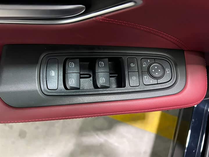 Jetour X70 Plus 2025 2025款 冠军版 1.5T DCT冠军PRO 5座