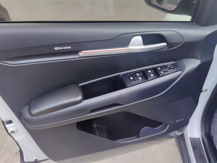 Kia Sonet 2024 2024款 1.5L 舒适版