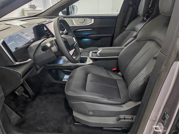 HiPhi Y 2023 2023款 560km 先锋版