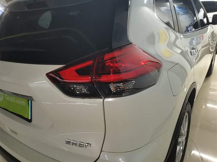 Nissan X-Trail 2023 2023款 经典 2.0L 两驱智联臻享版