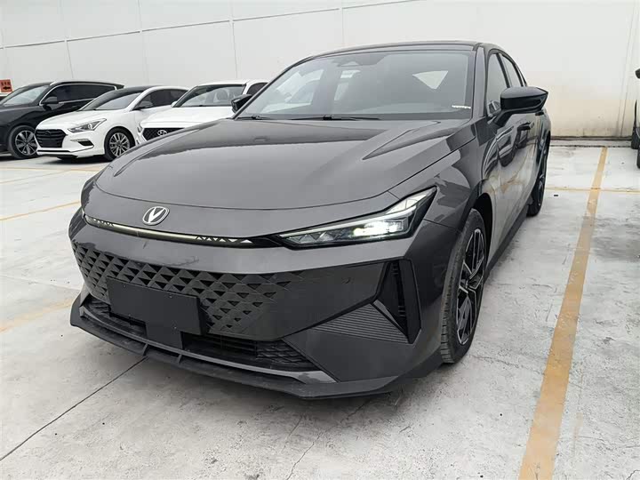 Changan UNI-V Hybrid 2024 2024款 蓝鲸智电iDD 136km 智酷型