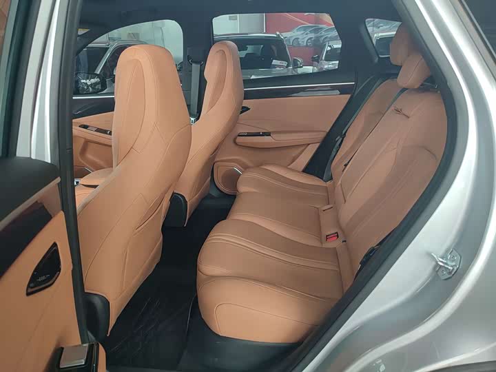 Geely Galaxy L7 2025 2025款 EM-i 115km 探索+版