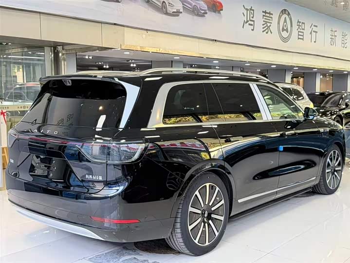 Aito M9 2025 2025款 纯电 Ultra版 100kWh 5座版