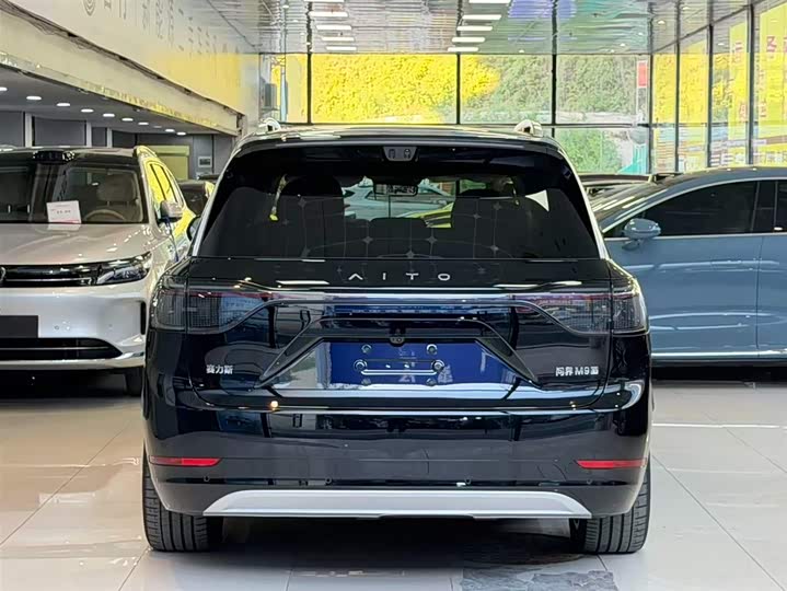 Aito M9 2025 2025款 纯电 Ultra版 100kWh 5座版