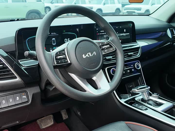 Kia Seltos 2023 2023款 1.5L CVT豪华版