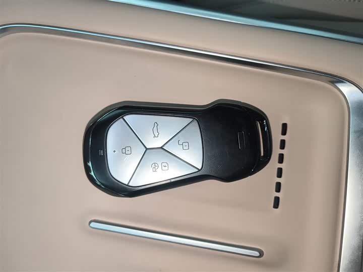 XPeng G9 2025 2025款 625 长续航 Max