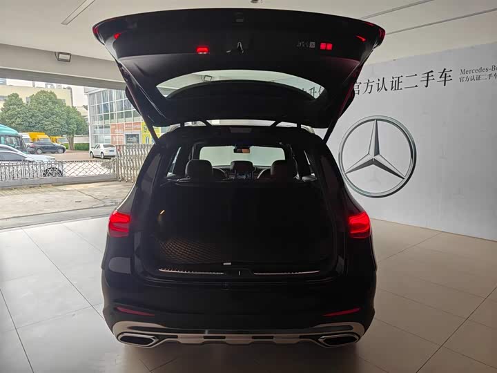 Mercedes-Benz GLC-Class 2025 2025款 改款 GLC 300 L 4MATIC 动感型 5座