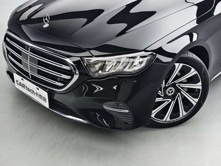 Mercedes-Benz E-Class 2025 2025款 E 300 L 豪华型