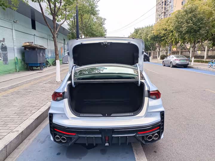 GAC Trumpchi Empow R 2024 2024款 400T 自动 影豹R PRO版