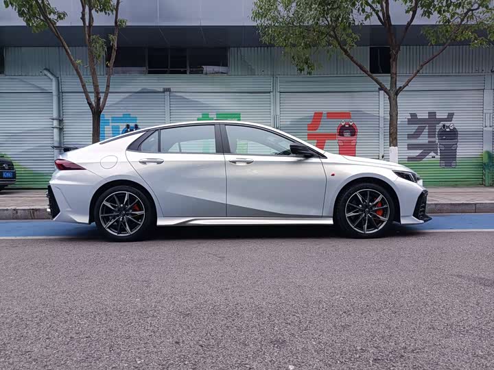 GAC Trumpchi Empow R 2024 2024款 400T 自动 影豹R PRO版