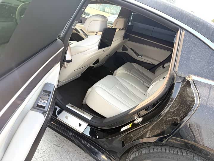 Denza Z9 2024 2024款 1100km 四驱Ultra版