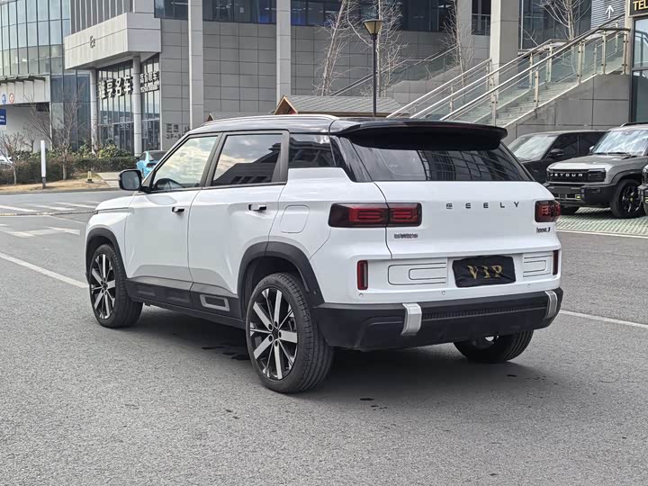 Geely Icon 2023 2023款 1.5TD 巧克力醇臻版