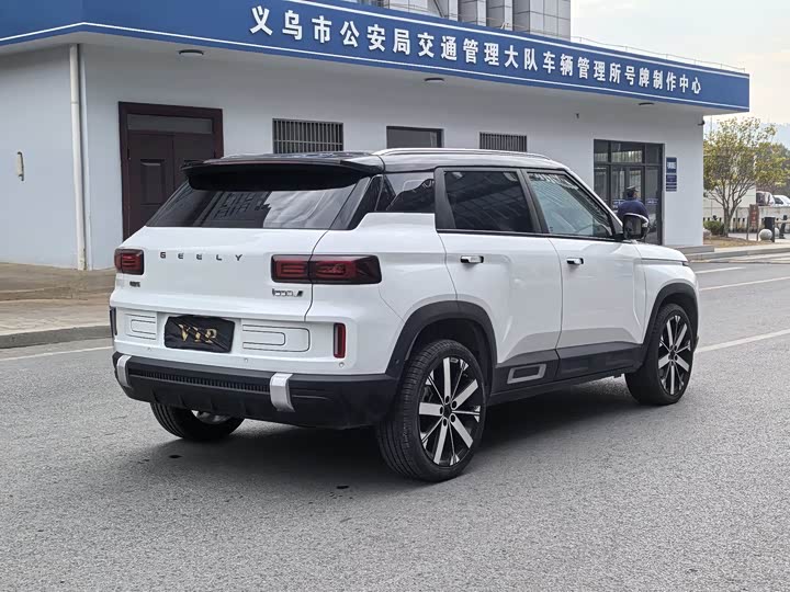 Geely Icon 2023 2023款 1.5TD 巧克力醇臻版