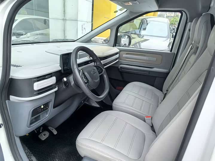 Maxus Dana V1 2023 2023款 V1 短轴低顶（43kWh）