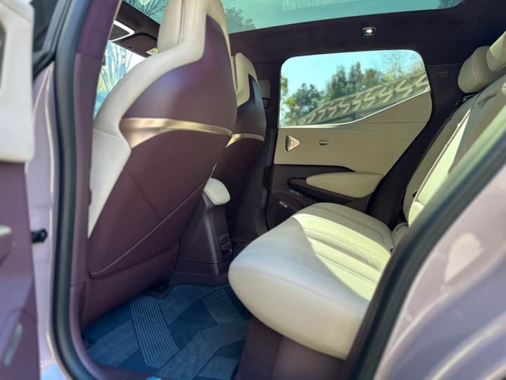 Zeekr X 2025 2025款 五座后驱版