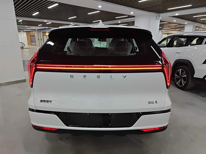 Geely Atlas L 2025 2025款 第四代 1.5TD DCT 山河