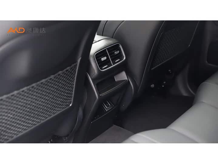 Mercedes-Benz GLE-Class Coupe 2022 2022款 改款 GLE 350 4MATIC 轿跑SUV 豪华型