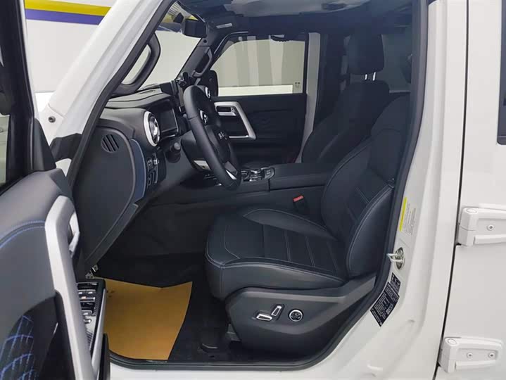 BAIC Beijing BJ40 2024 2024款 2.0T 城市猎人荣耀版