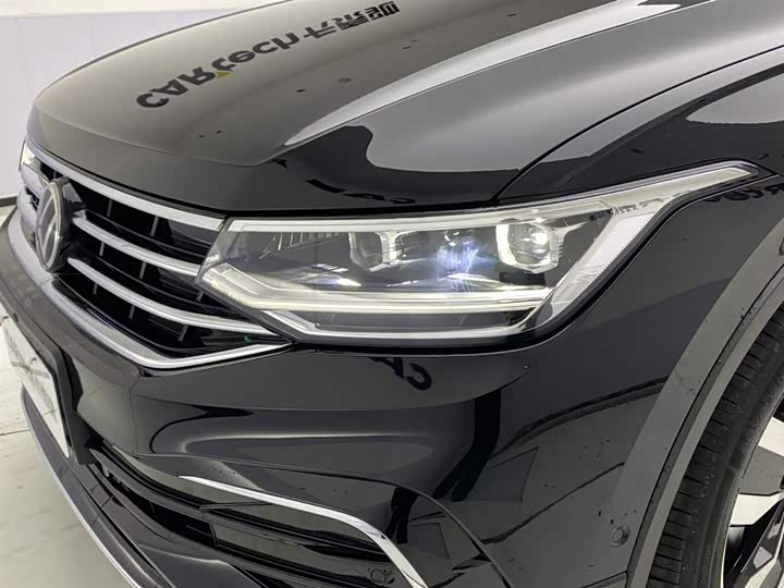 Volkswagen Tiguan L Pro 2025 2025款 出众款 330TSI 自动两驱R-Line龙耀版