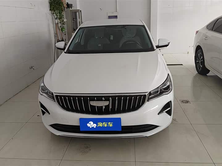 Geely Emgrand 2025 2025款 第4代 1.5L 手动龙腾版