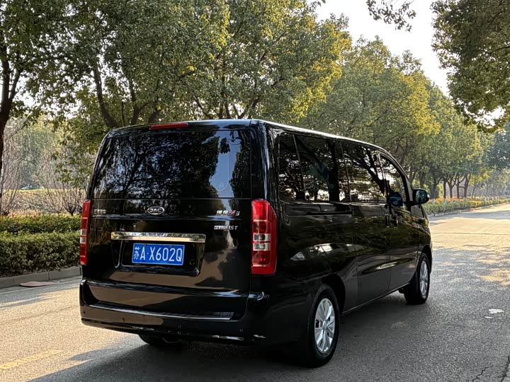 JAC Refine M3 2023 2023款 PLUS 1.5T 7/8座智联版