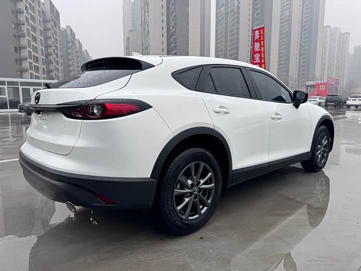 Mazda CX-4 2021 2021款 2.0L 自动两驱蓝天探索版