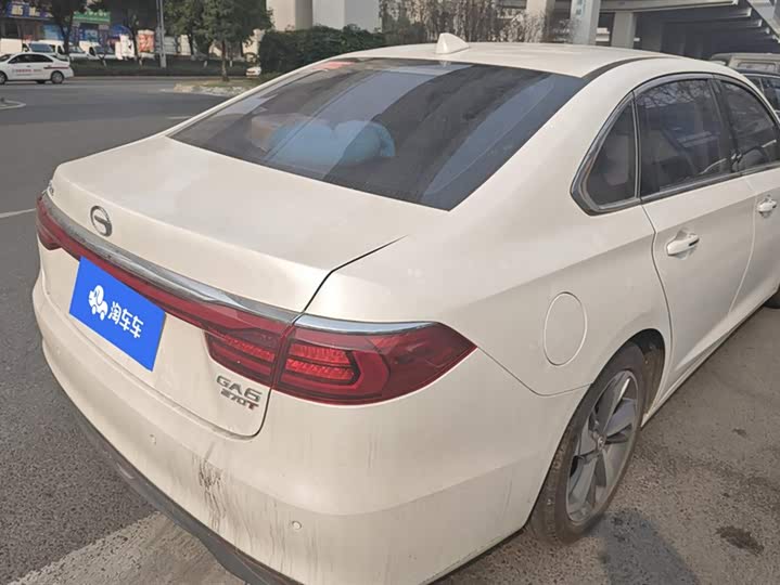 GAC Trumpchi GA6 2022 2022款 270T 自动豪华版