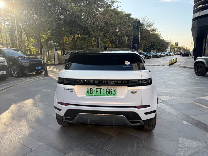 Land Rover Range Rover Evoque L Hybrid 2021 2021款 极光L P300e 豪华版