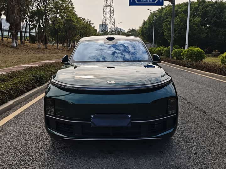 2025 LiXiang L9