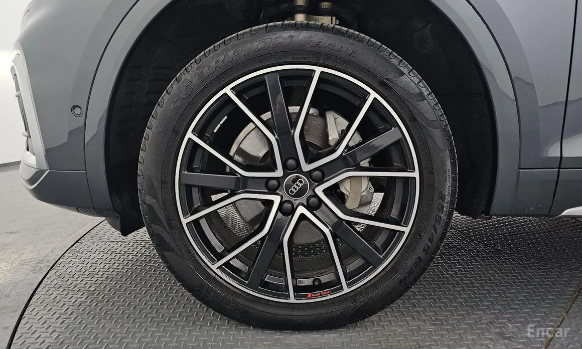 Audi Q5 2017 45 TFSI Quattro Premium Sportback