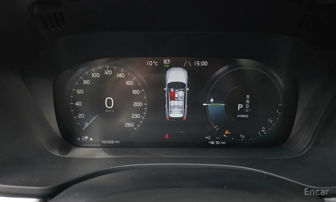 Volvo XC60 2017 T8 R-Design