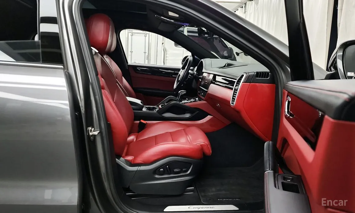 Porsche Cayenne 2019 3.0 PLATINUM EDITION