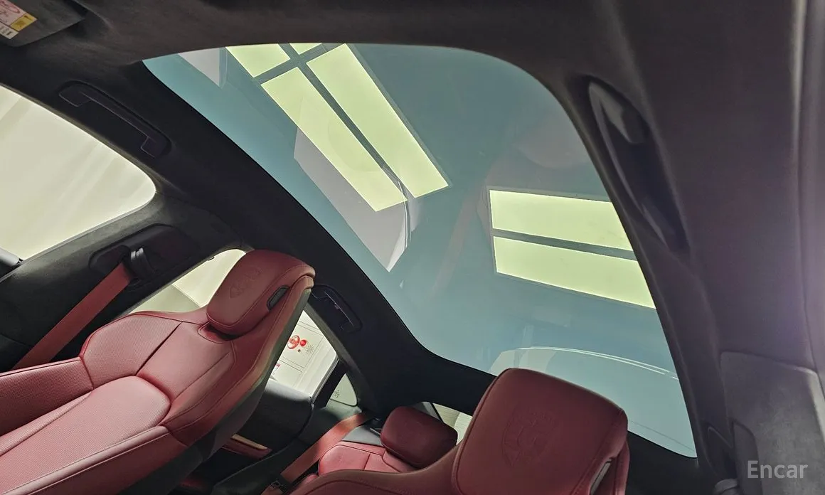 Porsche Taycan 2020 GTS