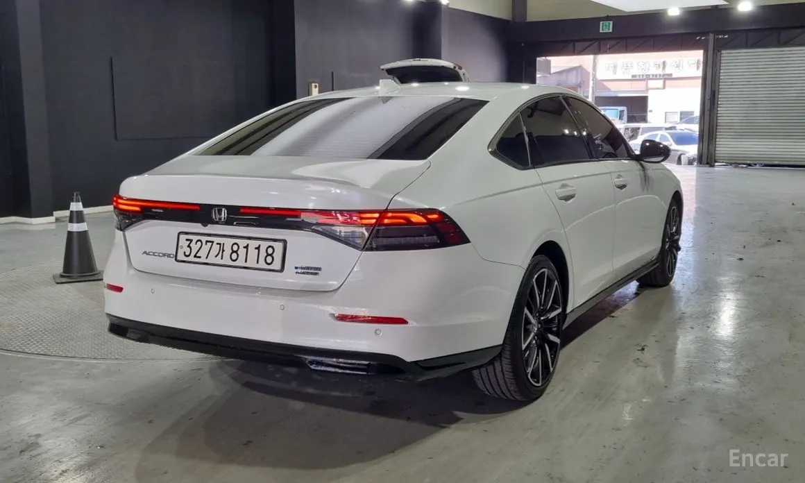 Honda Accord 2023 2.0 Hybrid Touring