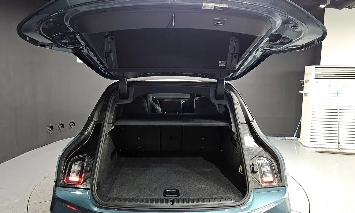 BMW iX 2021 xDrive50 Sports Plus