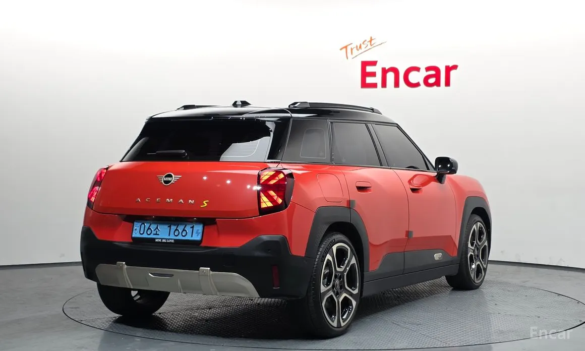 Mini Aceman 2025 SE Favoured