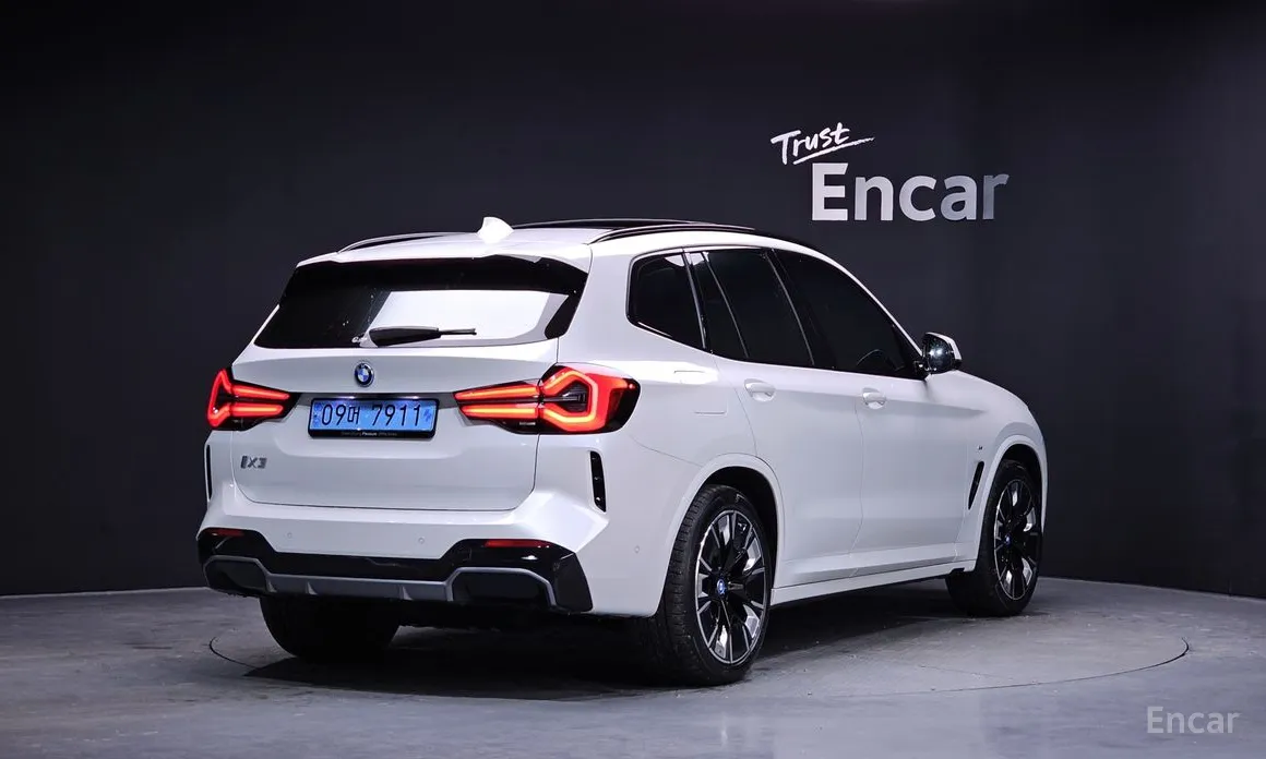 BMW iX3 2021 M Sports