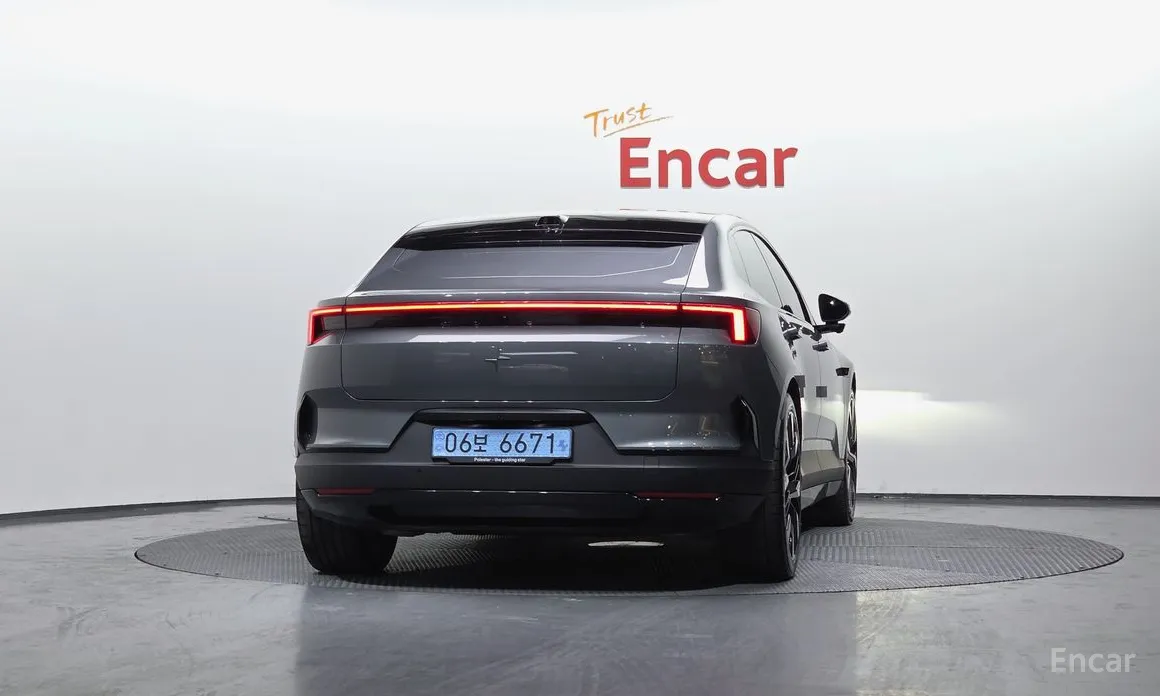Polestar 4 2024 Long Range Duel Moter