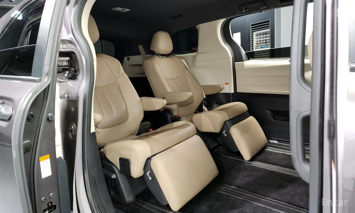 Toyota Sienna 2020 2.5 Hybrid 2WD