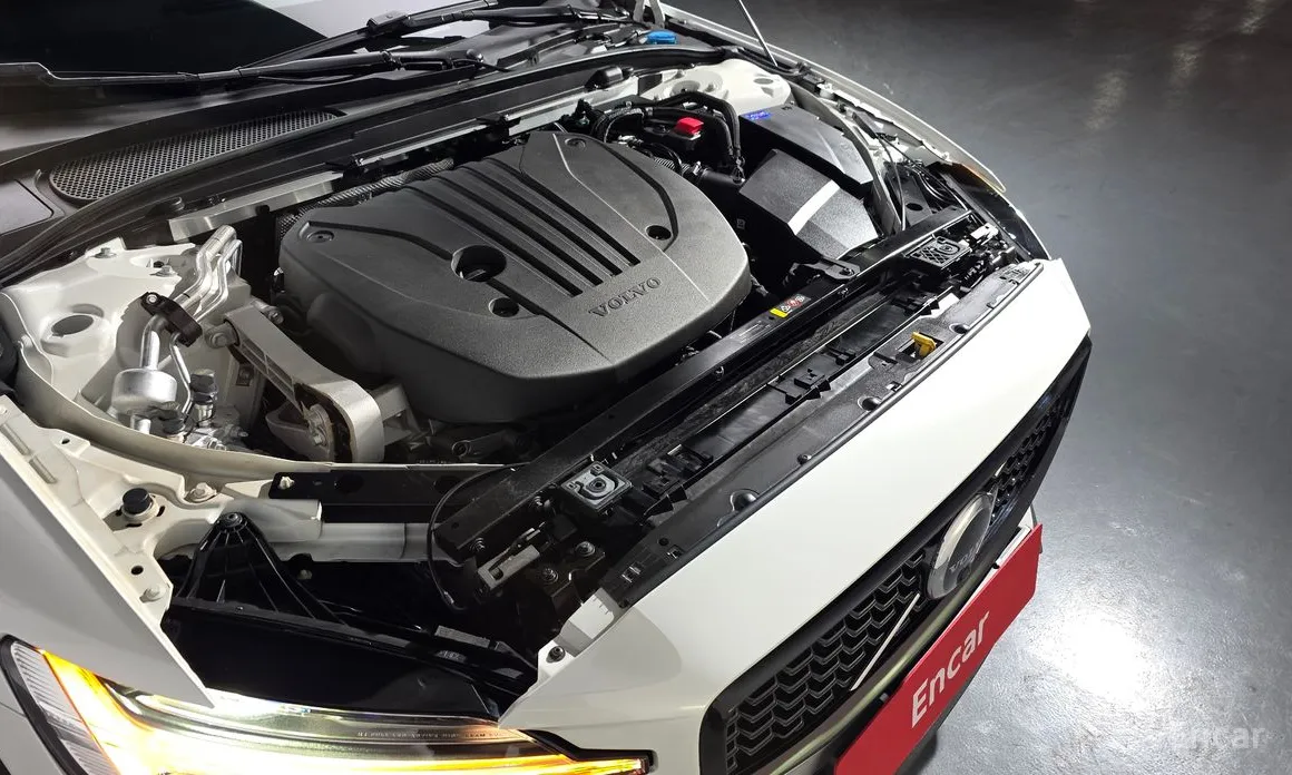 Volvo V60 2019 B5 Ultimate AWD