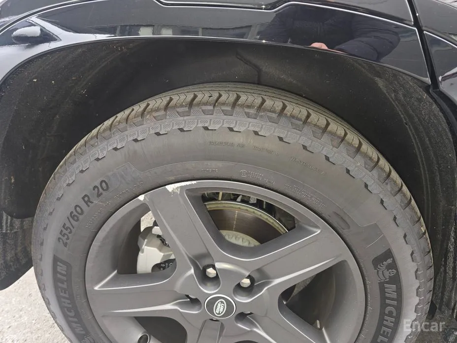 Land Rover Defender 2020 110 P300 X-Dynamic SE