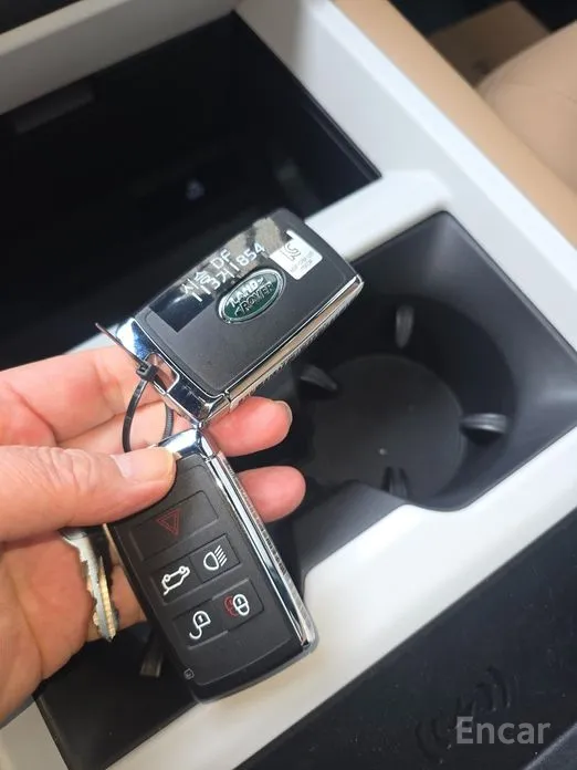 Land Rover Defender 2020 110 P300 X-Dynamic SE