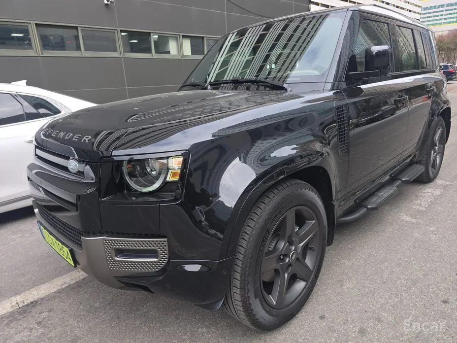 Land Rover Defender 2020 110 P300 X-Dynamic SE