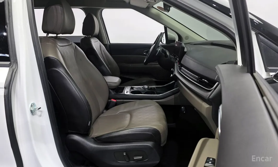 Kia Carnival 2023 9-Seater Noblesse