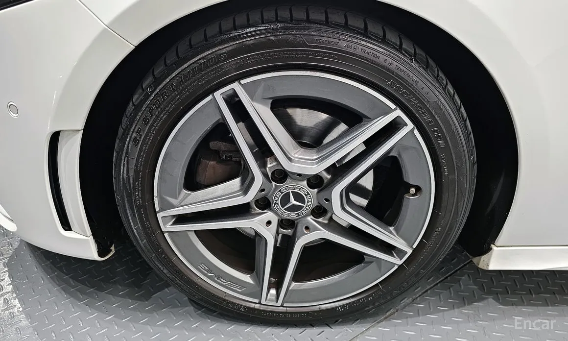 Mercedes-Benz A-Class 2019 A220 Sedan