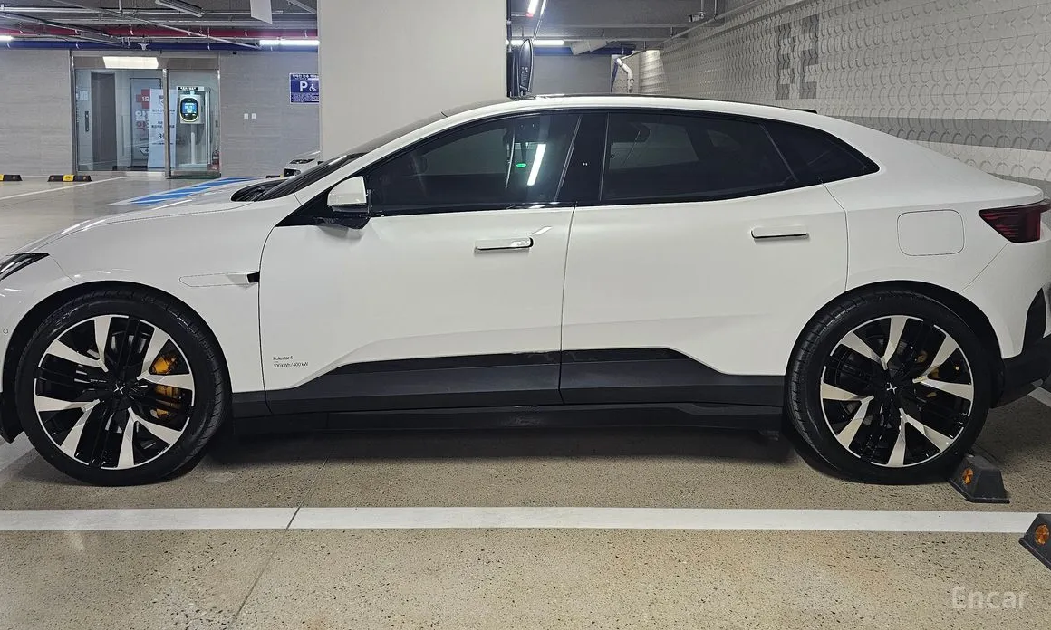 Polestar 4 2024 Long Range Duel Moter